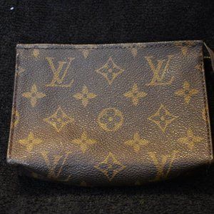 Louis Vuitton Monogram Toiletry Pouch